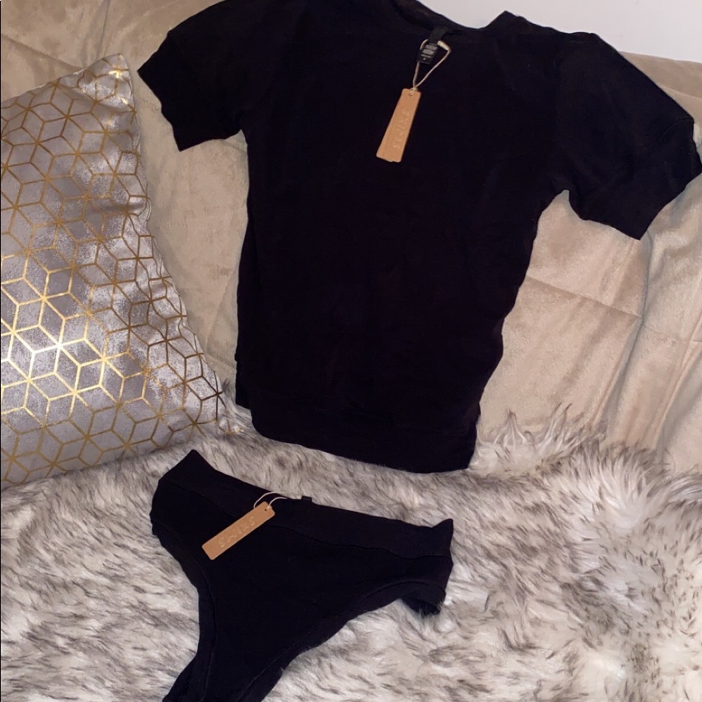 Brand new SKIMS Summer mesh top and thong